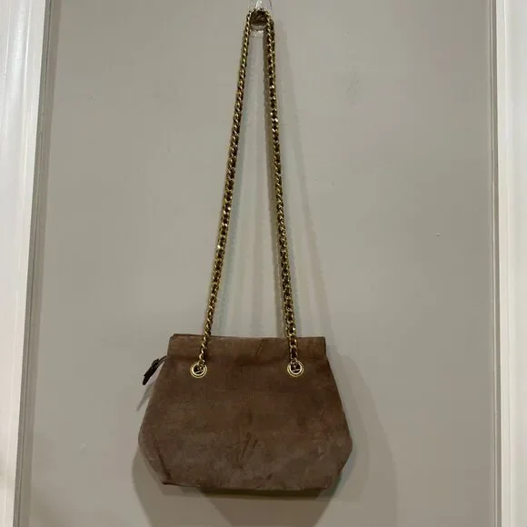 Taupe Suede Shoulder Bag with Gold Chain Strap Classic Purse - Picture 3 of 10
